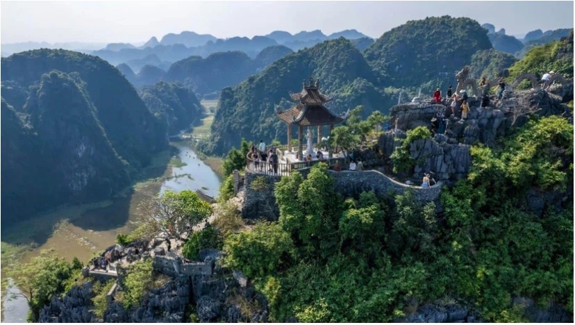 Hang Mua viewpoint, Ninh Binh